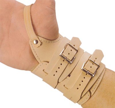 Handgelenkriemen Nr.424 Gr.16,links gef.m.Stoff aus Leder,