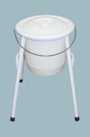 Toiletteneimer mit Gestell freistehend und Deckel