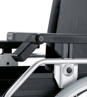 Leichtgewichtrollstuhl Pyro light Kombiarmlehnen, mit Trommelbremse silber-metallic>>>>SB 52 cm