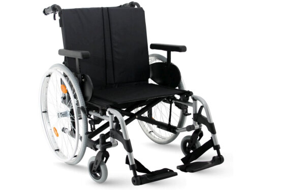Rollstuhl Breezy Rubix 2 XL, TrBr, Steckachse, brillantsilber>>>>SB 52 cm